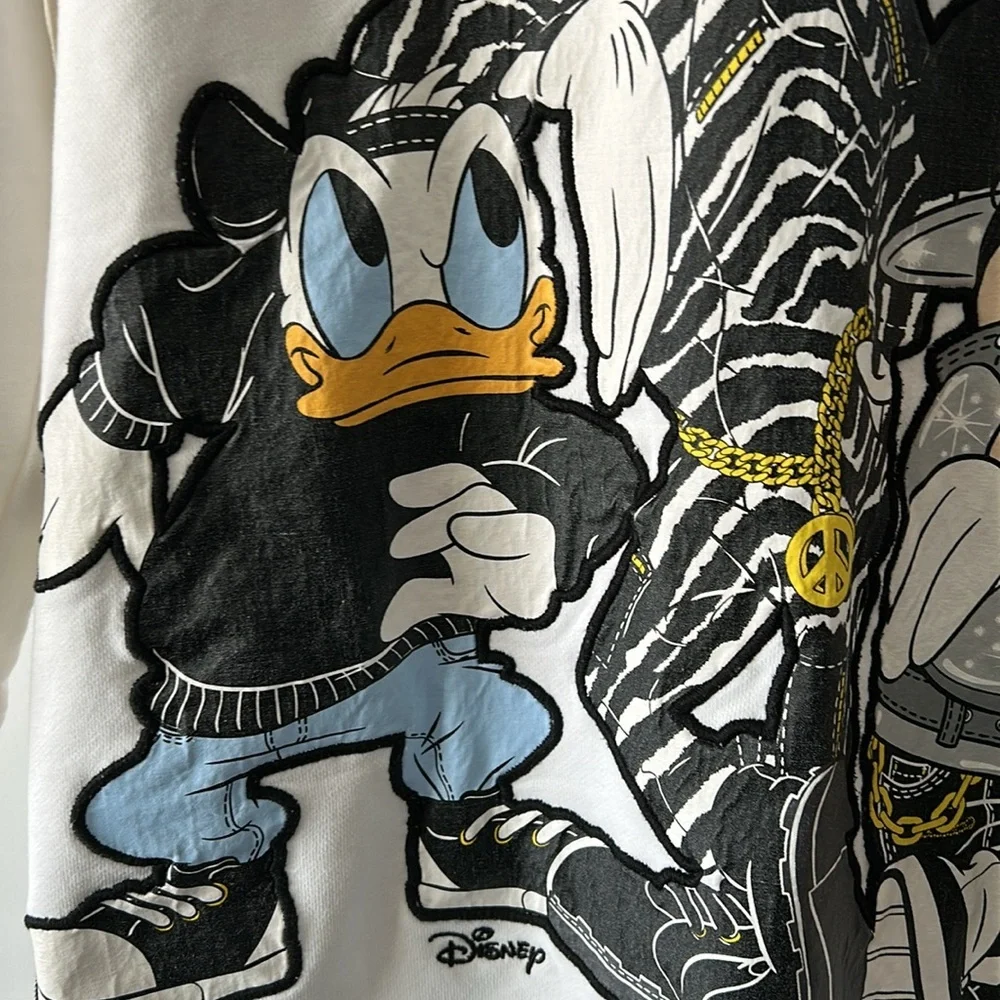 Moschino H&M Disney Collaboration Hoodie 2018 Release - Picture 9 of 17